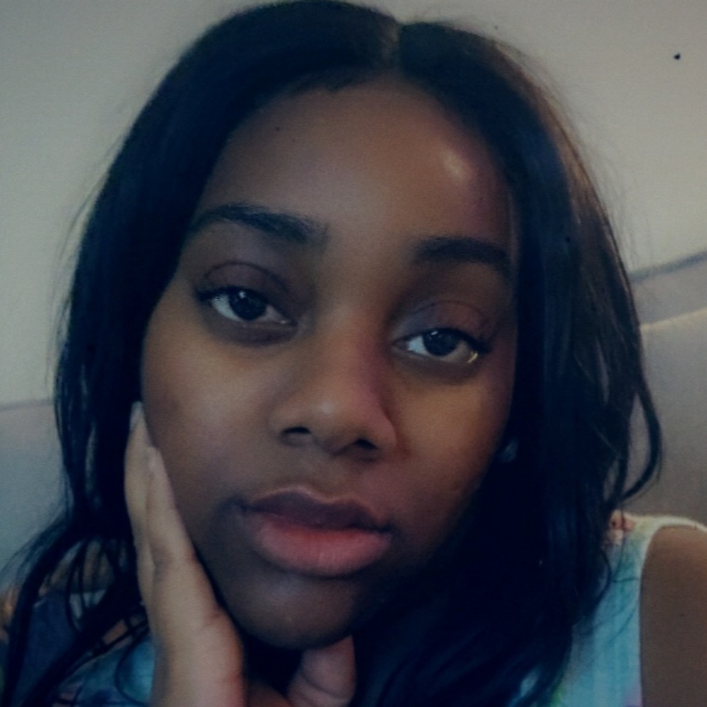 Meet your Posher, Clareasa